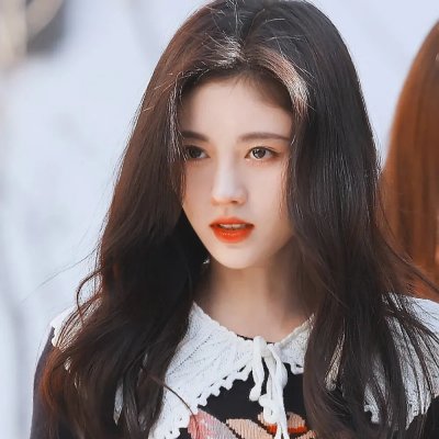 怪笑少女