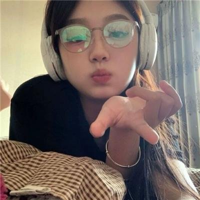 女交通员